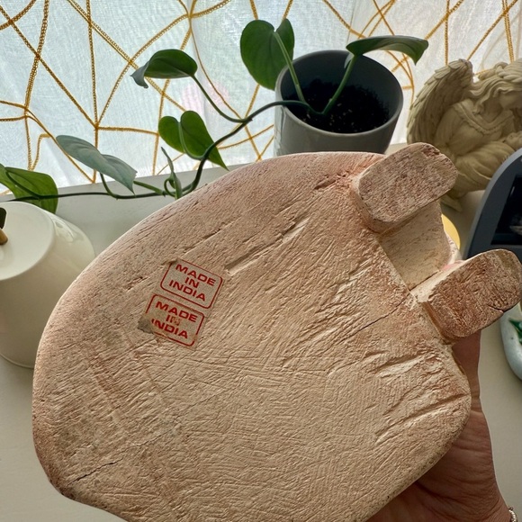 Vintage Rustic Bohemian Hand-Carved Cat Sculpture from India - Picture 3 of 3